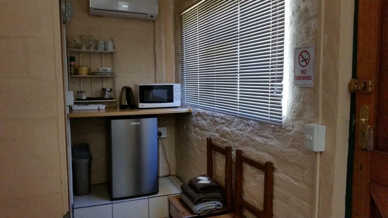 Calvinia Guesthouse Екстериор снимка
